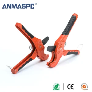 Microduct scissors gallery image 1