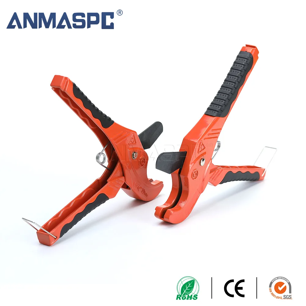 Microduct scissors gallery image 1