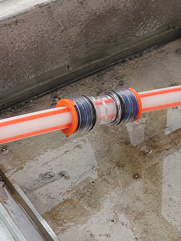 Fiber backbone duct route for coupling troubleshooting